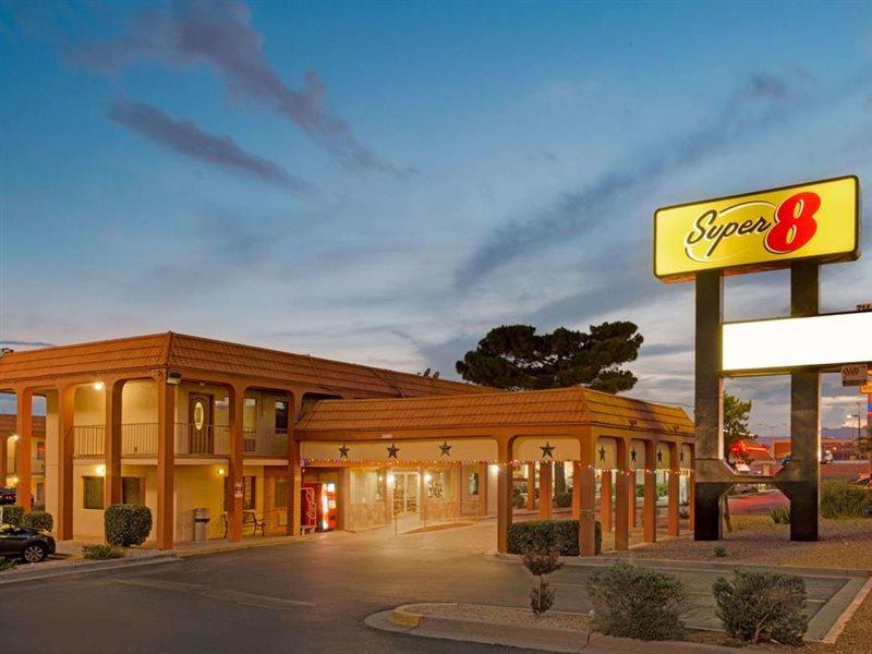 Super 8 By Wyndham El Paso Airport Hotell Exteriör bild